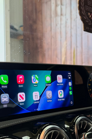 Mercedes Benz A Class Full Screen Wireless Apple Carplay & Android Auto