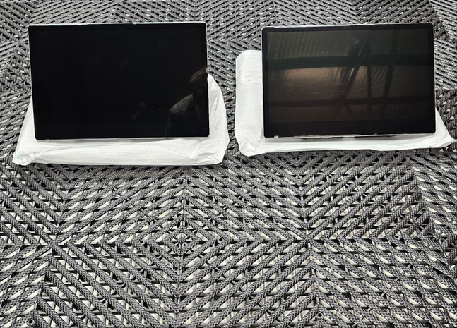 BMW Rear Entertainment Screens Plug & Play 13.3