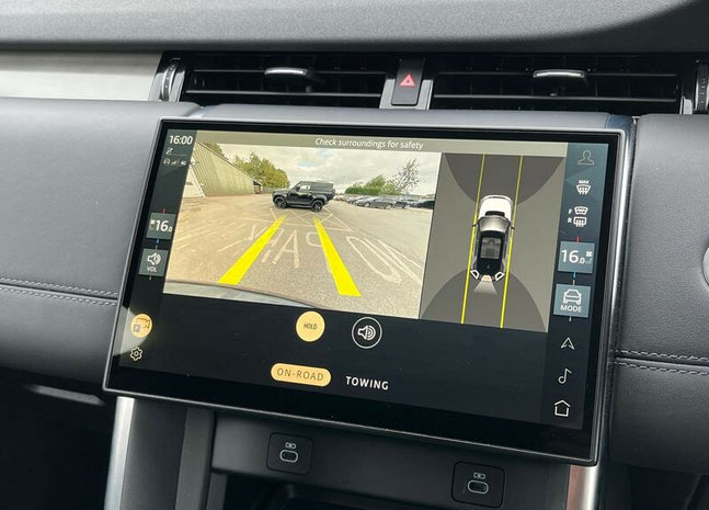Land Rover Pivi reversing camera display with parking guidelines
