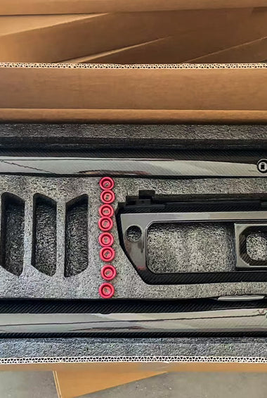 Kit interior din fibră de carbon pentru Land Rover Defender - Montaj inclus - RHD