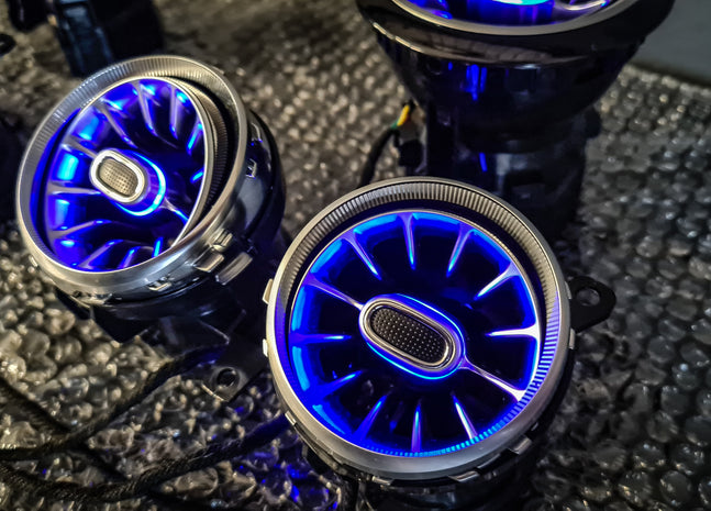 Mercedes-Benz Clasa E W213 Turbo Gurile de aerisire Lumina ambientala