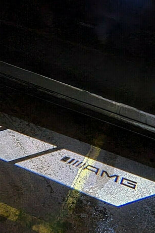 Sigla cu LED de curtoazie pentru lumina baltă pentru oglindă pentru Mercedes-Benz „AMG” 